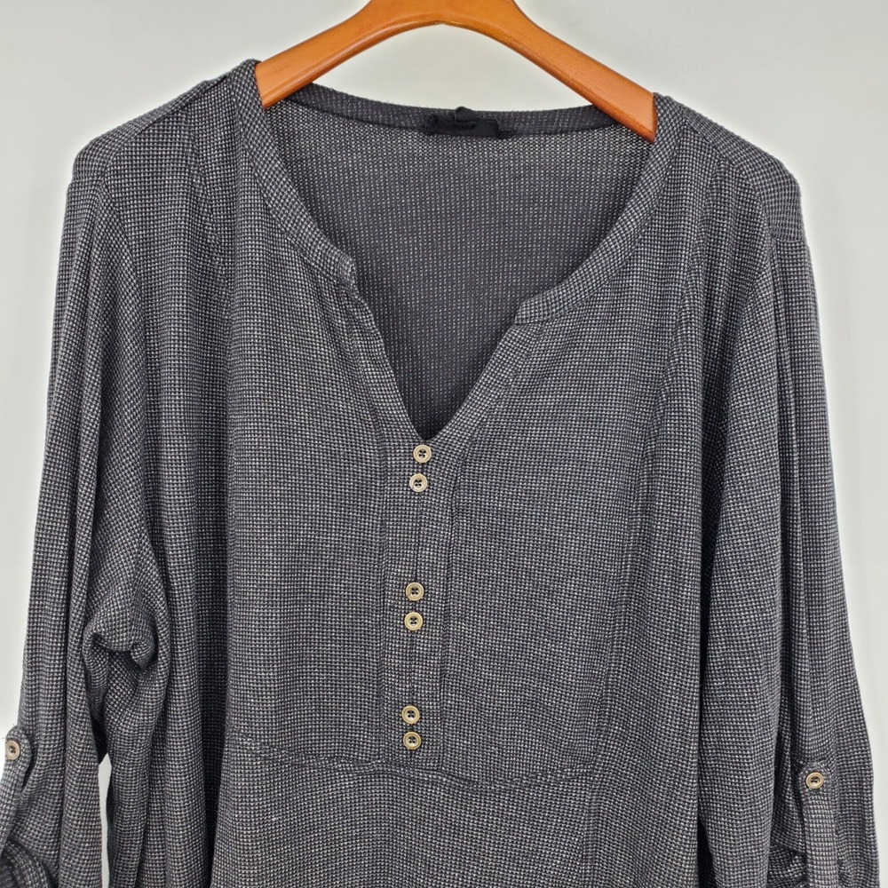 Jane + Delancey 2X Charcoal Grey Waffle Knit Roll Tab Sleeve Henley Top Shirt - Picture 5 of 10